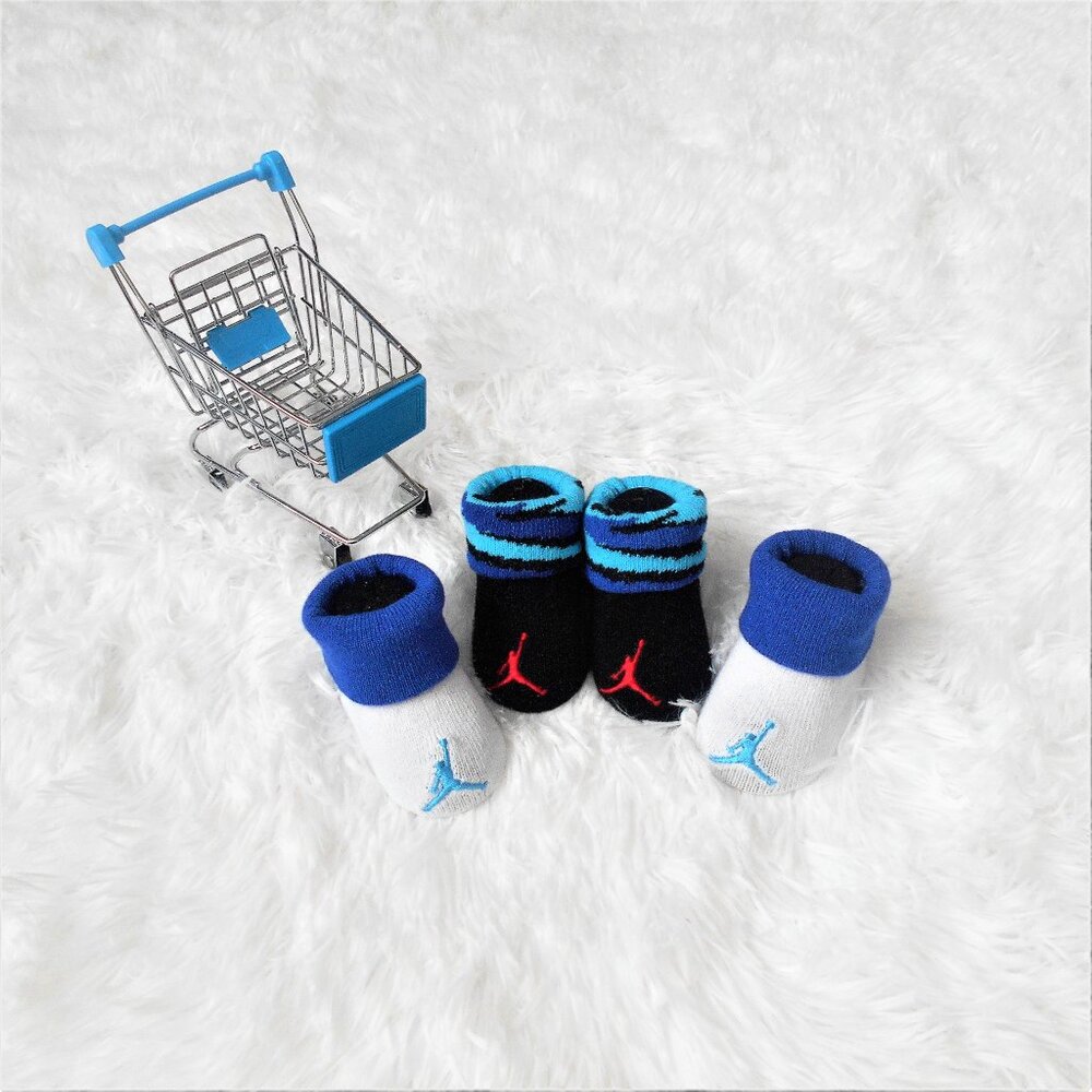 Nike Jordan Infant Booties 2 Pack Baby Newborn 0-6 Mo Blue Stripes - Picture 2 of 14